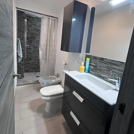 Espacioso Y Encantador Apartamento En El Centro De *